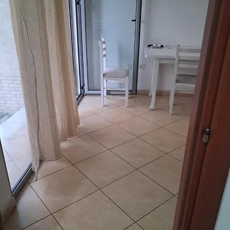 Cleopatra Apartman Tirana